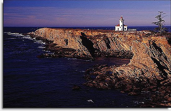 Lighthouse on the Cliff Mural UMB91018 by Blonder