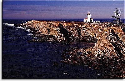 Lighthouse on the Cliff Mural UMB91018 by Blonder