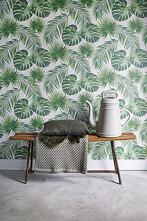 Patti Light Green Leaves Wallpaper